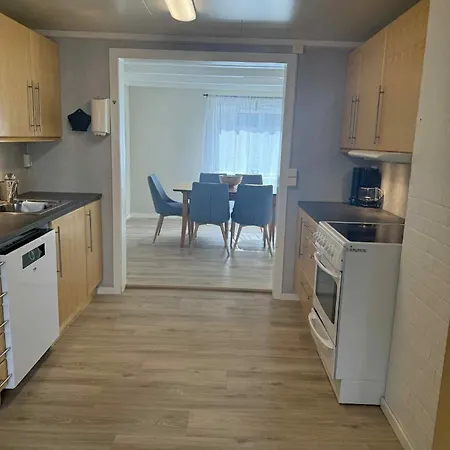 Overnatting, Cm Havigs Gate 16, 5 Bedroom Apartment Mosjoen
